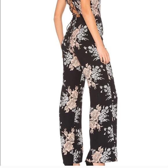 Privacy Please Black Floral Dale Sleeveless V-Neck Jumpsuit Women's Small - Picture 11 of 11